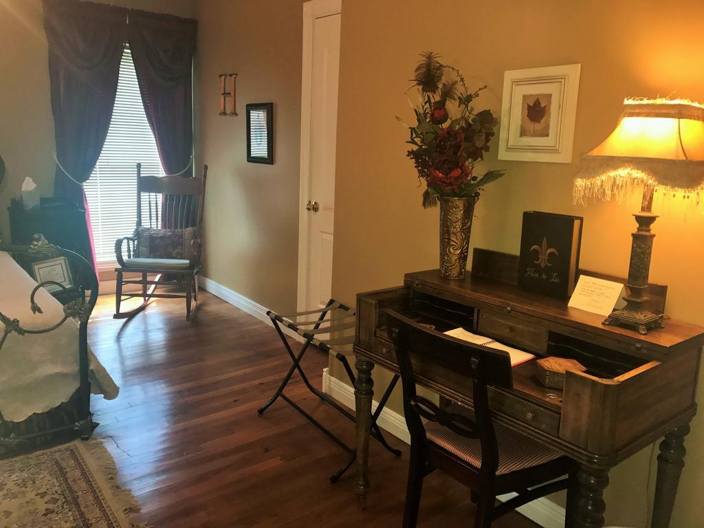 Hill House Bed And Breakfast Loretto Екстер'єр фото