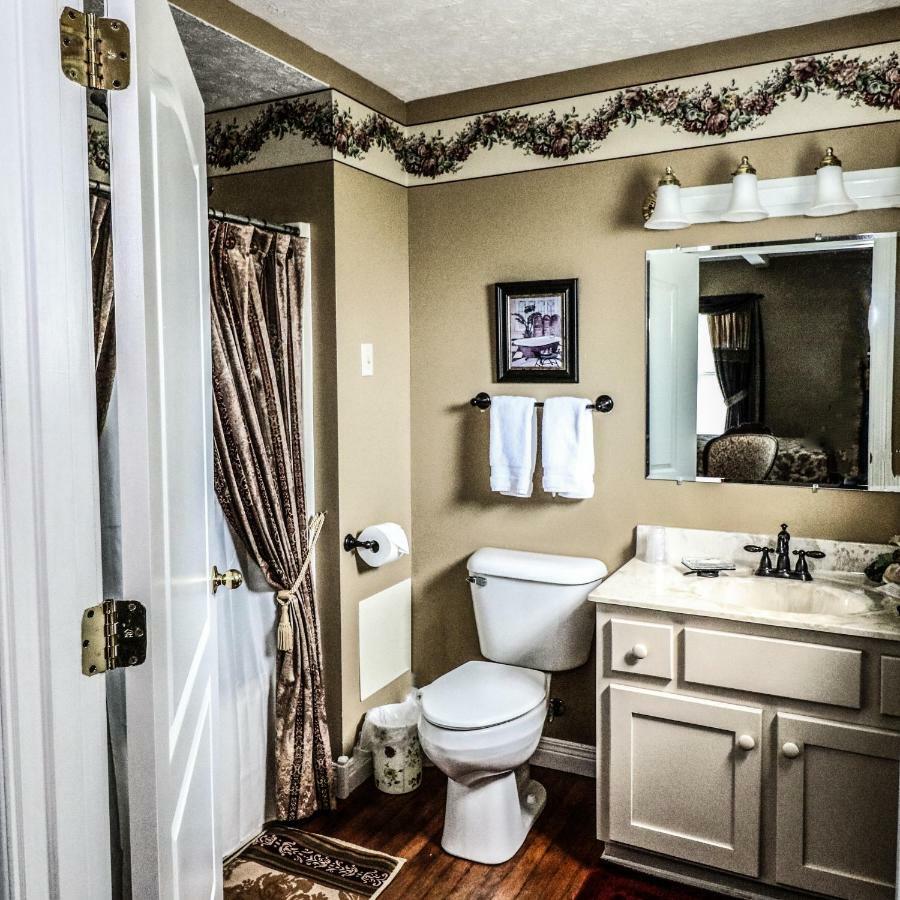 Hill House Bed And Breakfast Loretto Екстер'єр фото